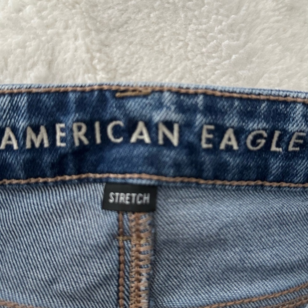 American Eagle Distressed Mom Jean - Picture 10 of 12